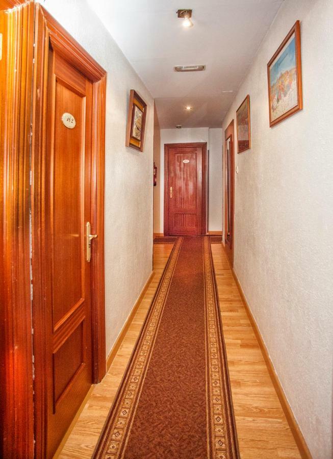 Maison d'hôtes Hostal Goias *